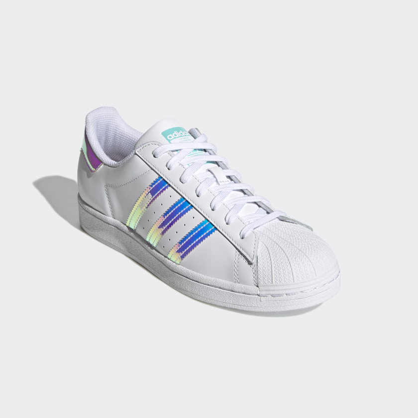 Iridescent superstars 2024